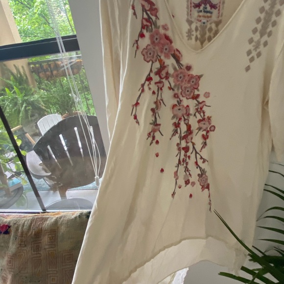 JOHNNY WAS CHEERY BLOSSOM TUNIC - Picture 6 of 7